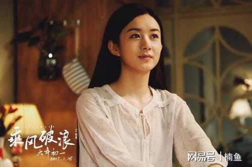 女主明星小说，闪耀之星璀璨之路的璀璨之旅