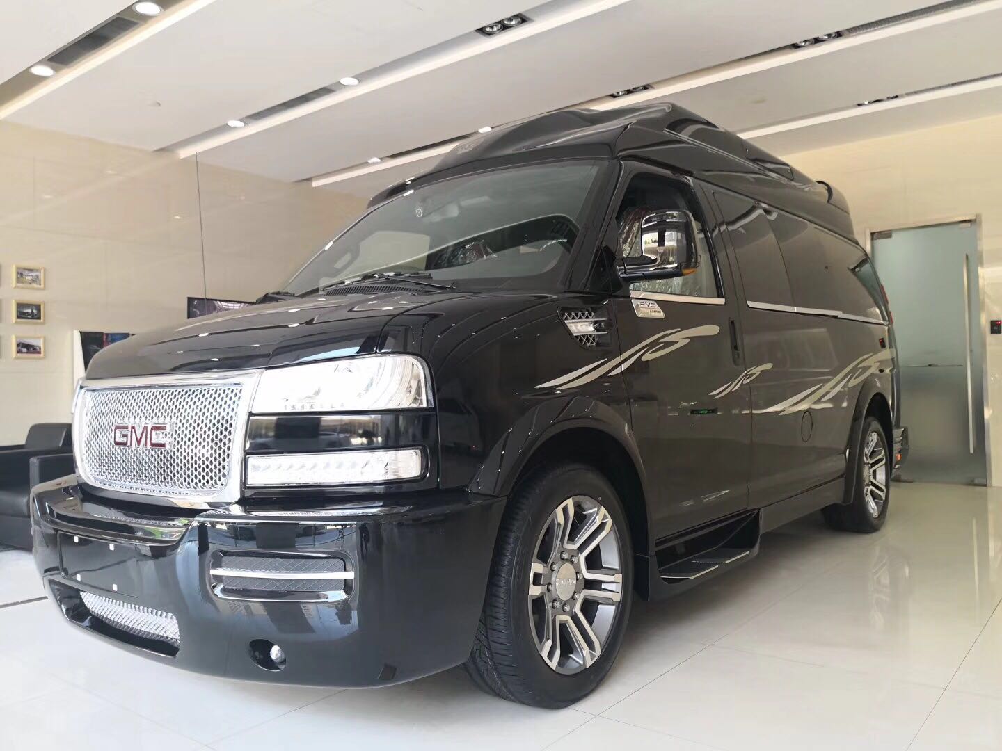 最新款GMC，家庭之旅的温馨之选