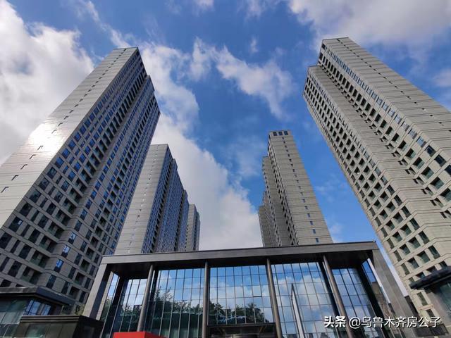 乌鲁木齐最新楼盘,乌鲁木齐最新楼盘，与自然美景的邂逅，寻找内心的平和
